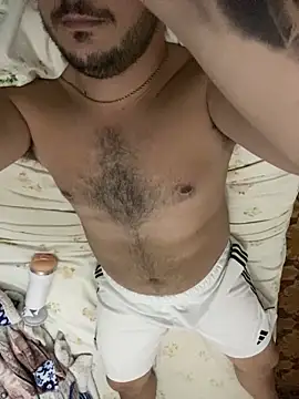 Snapshot of HOTDAN92 chatting on 10/29/25, 01:08 HOTDAN92 online show from 10/29/25, 01:08