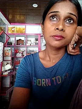 Snapshot of hotshreya69 chatting on 09/12/25, 08:25 hotshreya69 online show from 09/12/25, 08:25