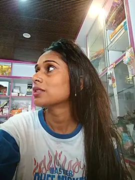 Snapshot of hotshreya69 chatting on 09/19/25, 07:21 hotshreya69 online show from 09/19/25, 07:21