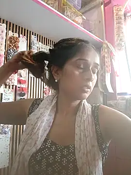 Snapshot of hotshreya69 chatting on 09/24/25, 09:01 hotshreya69 online show from 09/24/25, 09:01