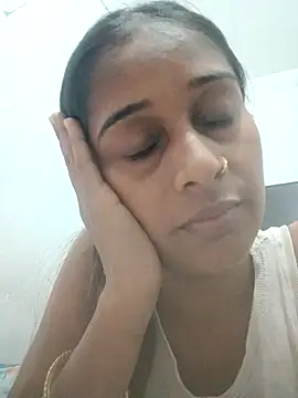 Snapshot of hotshreya69 chatting on 09/28/25, 08:14 hotshreya69 online show from 09/28/25, 08:14