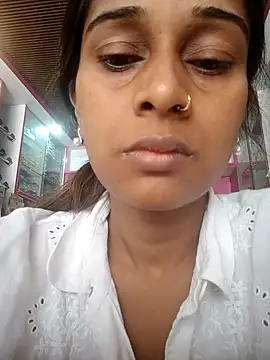Snapshot of hotshreya69 chatting on 10/09/25, 06:11 hotshreya69 online show from 10/09/25, 06:11