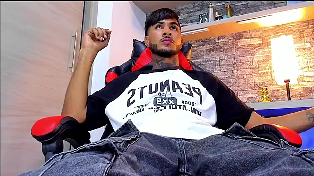 Snapshot of Theimperialboys_ chatting on 09/26/25, 04:38 Theimperialboys online show from 09/26/25, 04:38