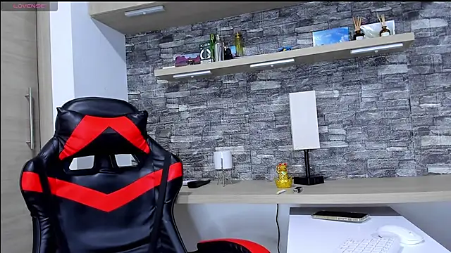 Snapshot of Theimperialboys_ chatting on 09/27/25, 02:27 Theimperialboys online show from 09/27/25, 02:27