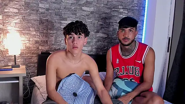 Snapshot of Theimperialboys_ chatting on 11/03/25, 02:24 Theimperialboys online show from 11/03/25, 02:24