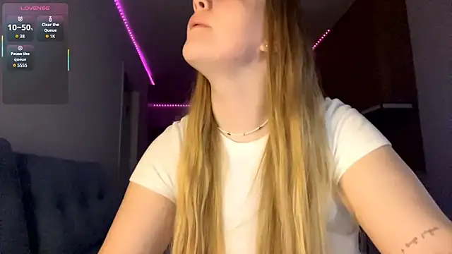 PandaFluff online show from 03/31/26, 04:51