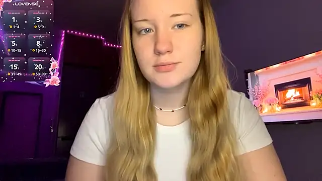 PandaFluff online show from 04/16/26, 06:41