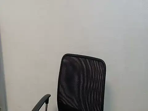 avery in paradisexx online show from 01/08/26, 02:30