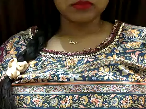 Snapshot of its_me_Rashmi chatting on 10/17/25, 04:20 its me Rashmi online show from 10/17/25, 04:20