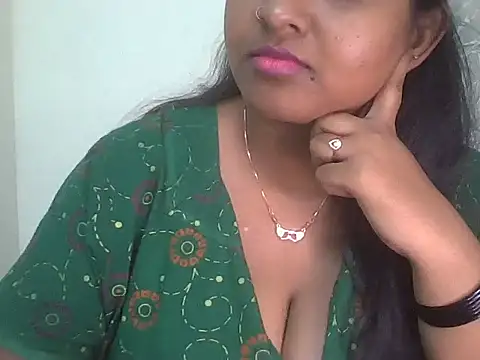 its me Rashmi online show from 12/16/25, 05:18