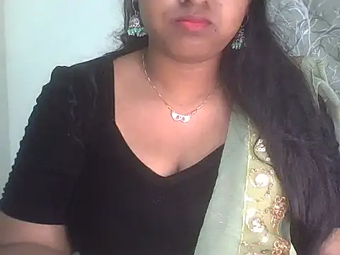 its me Rashmi online show from 01/13/26, 05:40