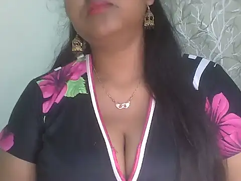 its me Rashmi online show from 03/07/26, 05:54
