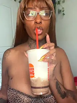 Snapshot of MistiSavannah chatting on 11/06/25, 02:40 MistiSavannah online show from 11/06/25, 02:40