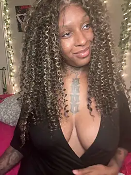 MistiSavannah online show from 02/05/26, 02:16