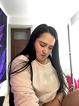 Rouse69  online show from 12/21/25, 07:48