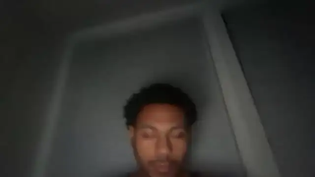 Snapshot of Yungandhungd chatting on 11/22/25, 08:13 Yungandhungd online show from 11/22/25, 08:13