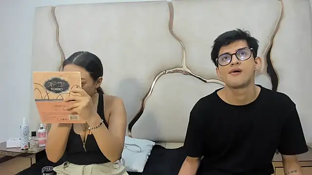 Snapshot of Noa_Arez chatting on 10/17/25, 06:38 Noa Arez online show from 10/17/25, 06:38