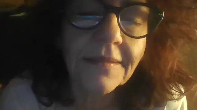 Snapshot of klarissabloum chatting on 03/03/26, 06:52 klarissabloum online show from 03/03/26, 06:52