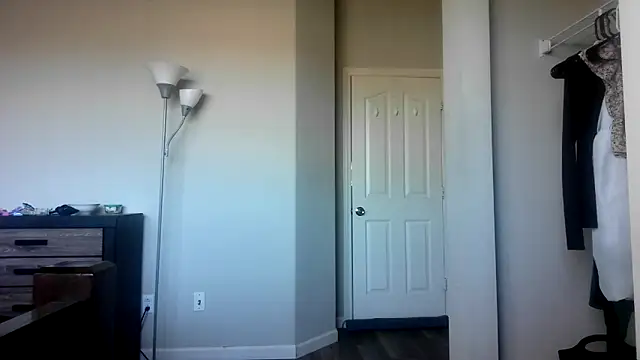 Marlowlovee online show from 10/24/25, 08:05