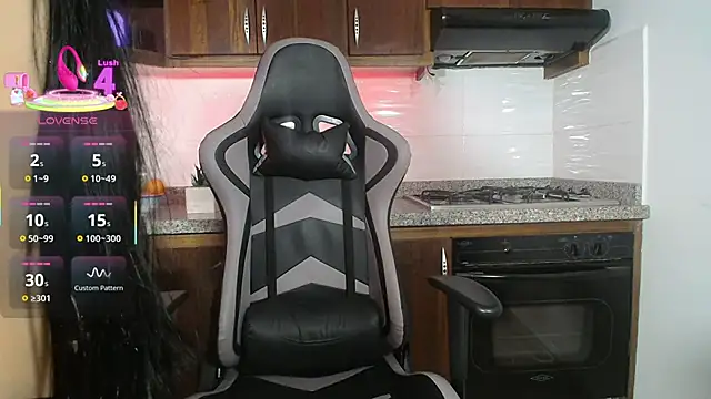 GalaX x online show from 11/21/25, 01:15