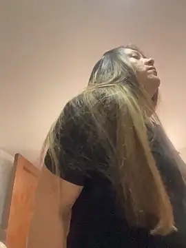 emma hot2006 online show from 11/03/25, 04:08