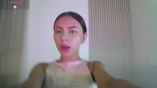 Snapshot of LilybethGray chatting on 09/20/25, 11:06 LilybethGray online show from 09/20/25, 11:06