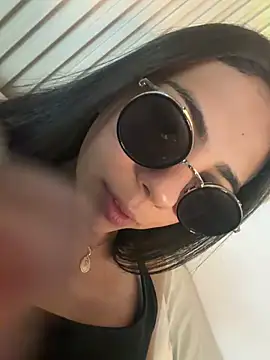 LilybethGray online show from 05/01/26, 08:57