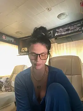 Snapshot of sexyLexii2002 chatting on 09/09/25, 06:29 sexyLexii2002 online show from 09/09/25, 06:29