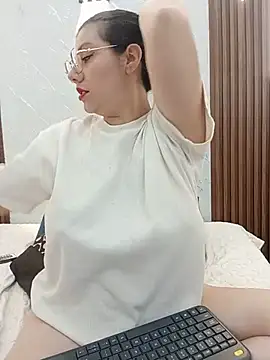 CarolinaMejia online show from 07/12/26, 12:51