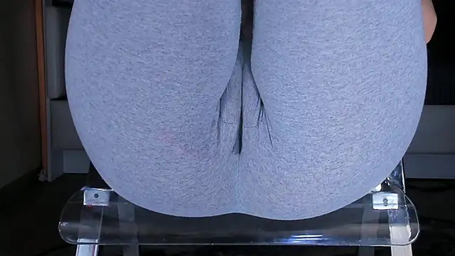 Cameltoe squirt inPants online show from 03/27/26, 03:12