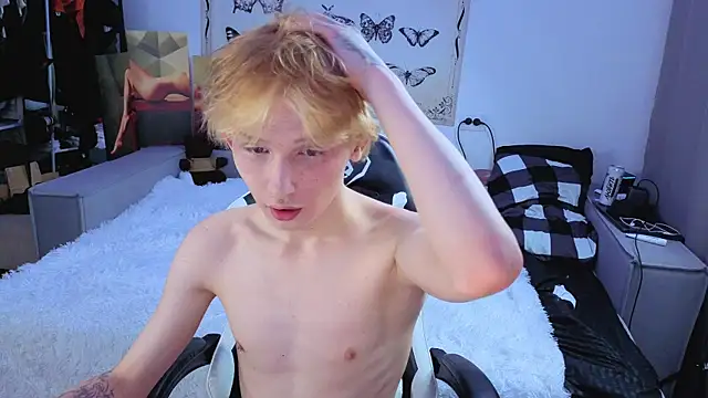 Your avatar online show from 11/11/25, 07:58