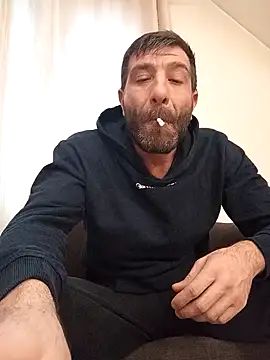 Snapshot of Alexdaniel89 chatting on 01/08/26, 01:57 Alexdaniel89 online show from 01/08/26, 01:57