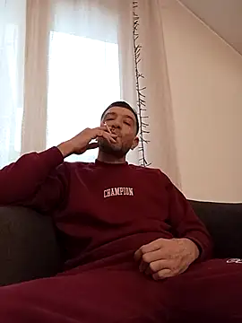 Snapshot of Alexdaniel89 chatting on 01/10/26, 01:57 Alexdaniel89 online show from 01/10/26, 01:57