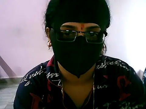 Snapshot of jannu6482 chatting on 09/18/25, 09:44 jannu6482 online show from 09/18/25, 09:44