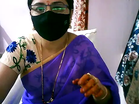 Snapshot of jannu6482 chatting on 09/19/25, 01:34 jannu6482 online show from 09/19/25, 01:34