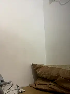 Snapshot of sweety_kyrah18 chatting on 11/05/25, 04:18 sweety kyrah18 online show from 11/05/25, 04:18