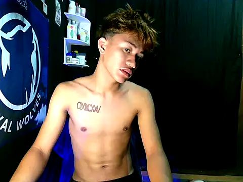 naughtyboyloy 0 online show from 10/22/25, 05:45