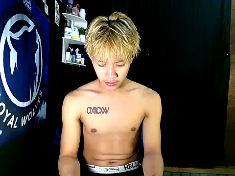 naughtyboyloy 0 online show from 11/22/25, 03:55