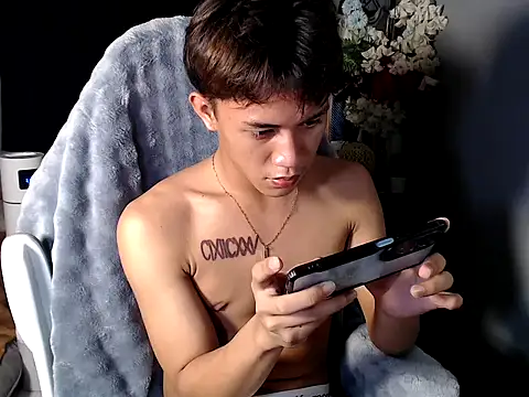 naughtyboyloy 0 online show from 03/12/26, 05:08