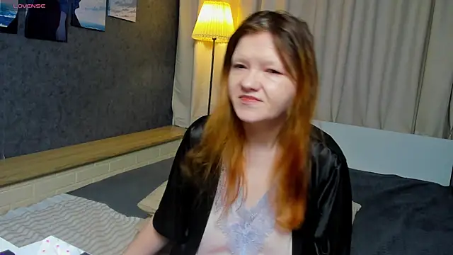 Nora lovvvv online show from 11/23/25, 10:48