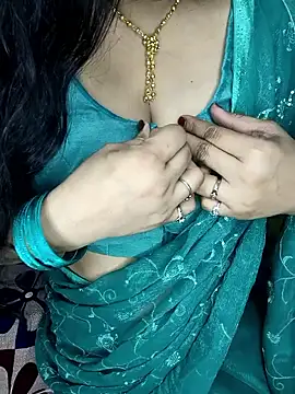 PRIYA 22 online show from 09/19/25, 09:59