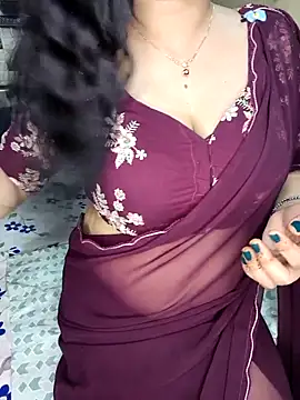 PRIYA 22 online show from 10/29/25, 05:04