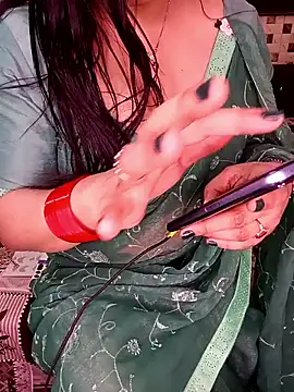 Snapshot of PRIYA_22 chatting on 01/15/26, 06:00 PRIYA 22 online show from 01/15/26, 06:00