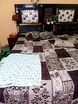 Snapshot of PRIYA_22 chatting on 02/08/26, 07:56 PRIYA 22 online show from 02/08/26, 07:56