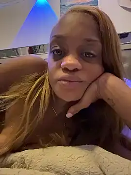 Snapshot of Angelbunnyy chatting on 01/13/26, 01:49 Angelbunnyy online show from 01/13/26, 01:49