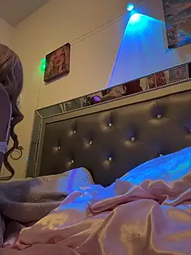 Snapshot of Angelbunnyy chatting on 02/20/26, 01:33 Angelbunnyy online show from 02/20/26, 01:33