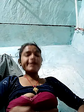 Snapshot of PoojaPleasure chatting on 11/15/25, 06:48 PoojaPleasure online show from 11/15/25, 06:48