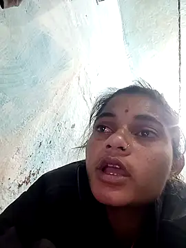 Snapshot of PoojaPleasure chatting on 11/17/25, 07:30 PoojaPleasure online show from 11/17/25, 07:30