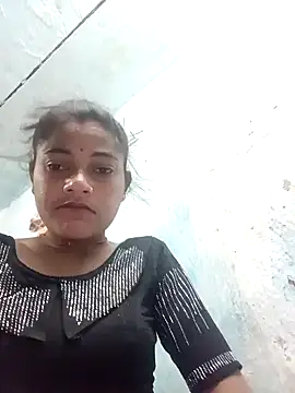 Snapshot of PoojaPleasure chatting on 11/19/25, 08:20 PoojaPleasure online show from 11/19/25, 08:20