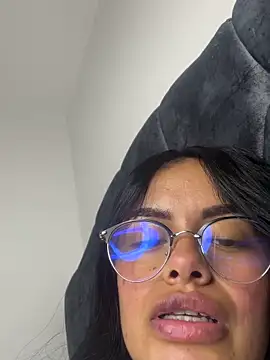 Melissa coch online show from 10/30/25, 04:36